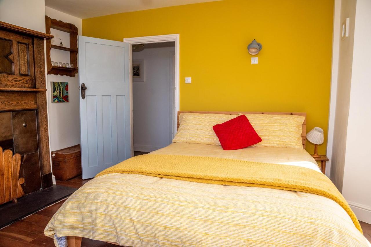 Finest Retreats - Western Watch - Sea Views, Pets Accepted, Sleeps 6 Lower Boscaswell Екстериор снимка